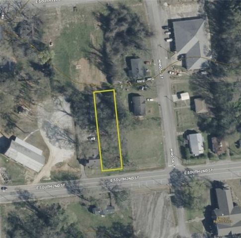 411 E South 2nd Street, Seneca, SC 29678