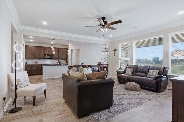 6343 Rustic Edge Street, Godley, TX 76044
