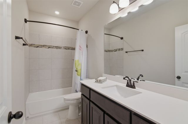 6343 Rustic Edge Street, Godley, TX 76044