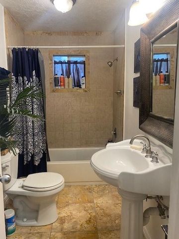 6721 Cathcart Drive, Houston, TX 77091