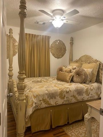 6721 Cathcart Drive, Houston, TX 77091