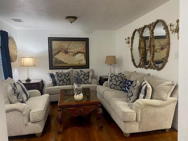 6721 Cathcart Drive, Houston, TX 77091