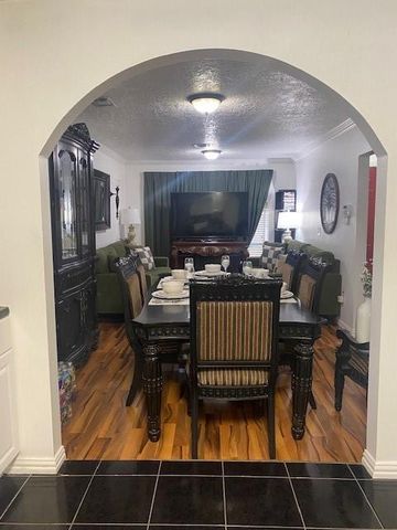 6721 Cathcart Drive, Houston, TX 77091