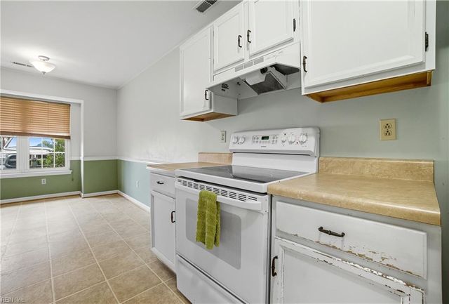 3492 Woodburne DR, Virginia Beach, VA 23452