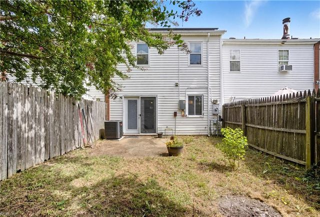 3492 Woodburne DR, Virginia Beach, VA 23452