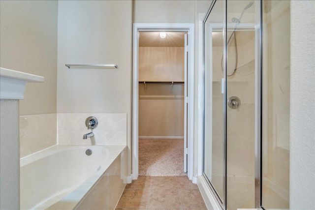 512 Lookout Tree LN, Round Rock, TX 78664