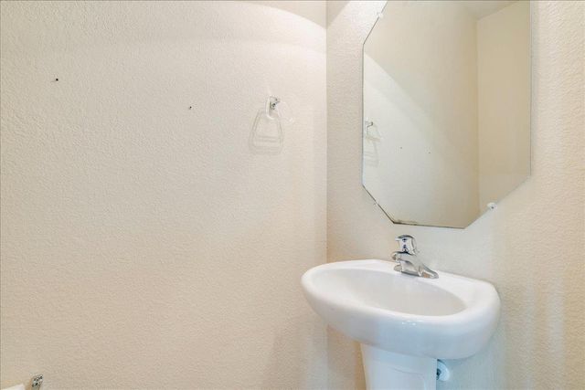 512 Lookout Tree LN, Round Rock, TX 78664