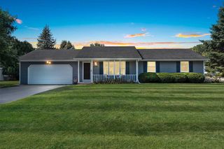 2708 BAYLITE DRIVE, Green Bay, WI 54313