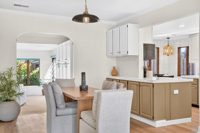 434 Morrissey Boulevard, Santa Cruz, CA 95062