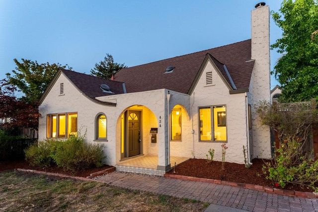 434 Morrissey Boulevard, Santa Cruz, CA 95062