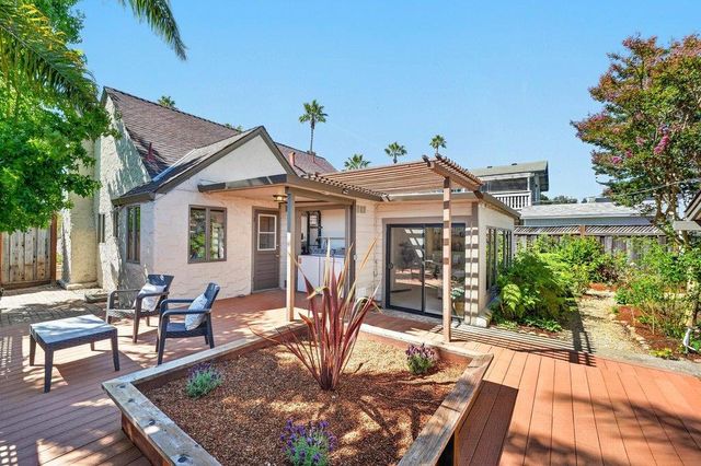 434 Morrissey Boulevard, Santa Cruz, CA 95062