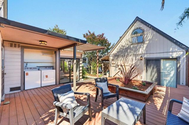 434 Morrissey Boulevard, Santa Cruz, CA 95062