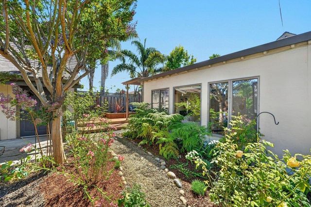 434 Morrissey Boulevard, Santa Cruz, CA 95062