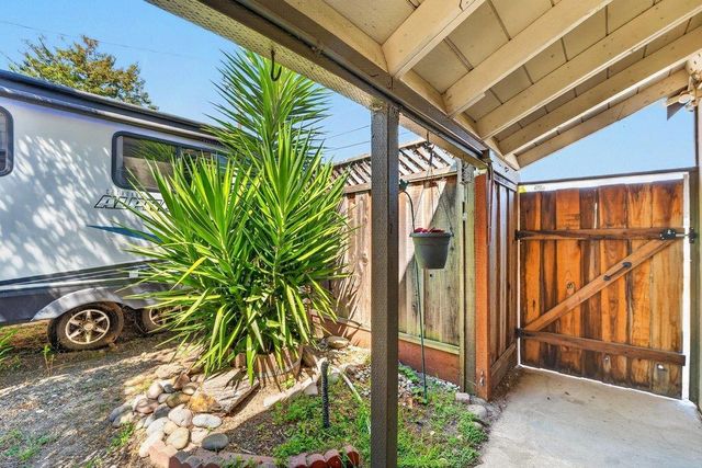 434 Morrissey Boulevard, Santa Cruz, CA 95062