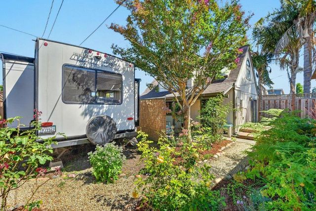 434 Morrissey Boulevard, Santa Cruz, CA 95062