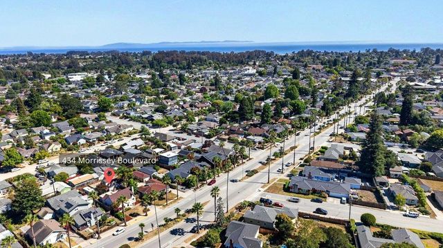 434 Morrissey Boulevard, Santa Cruz, CA 95062
