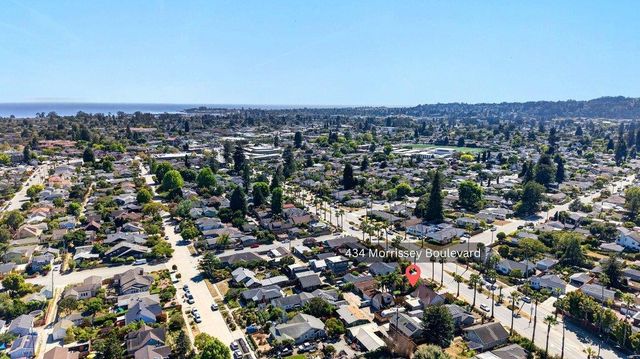 434 Morrissey Boulevard, Santa Cruz, CA 95062
