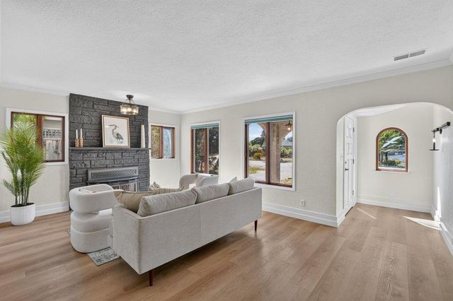 434 Morrissey Boulevard, Santa Cruz, CA 95062