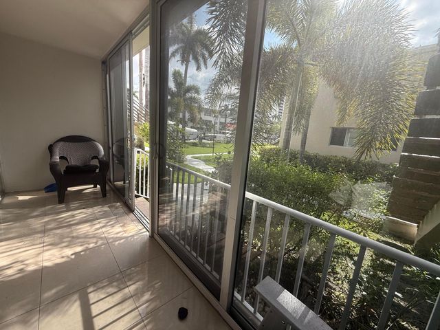 901 N Birch Road 7D, Fort Lauderdale, FL 33304