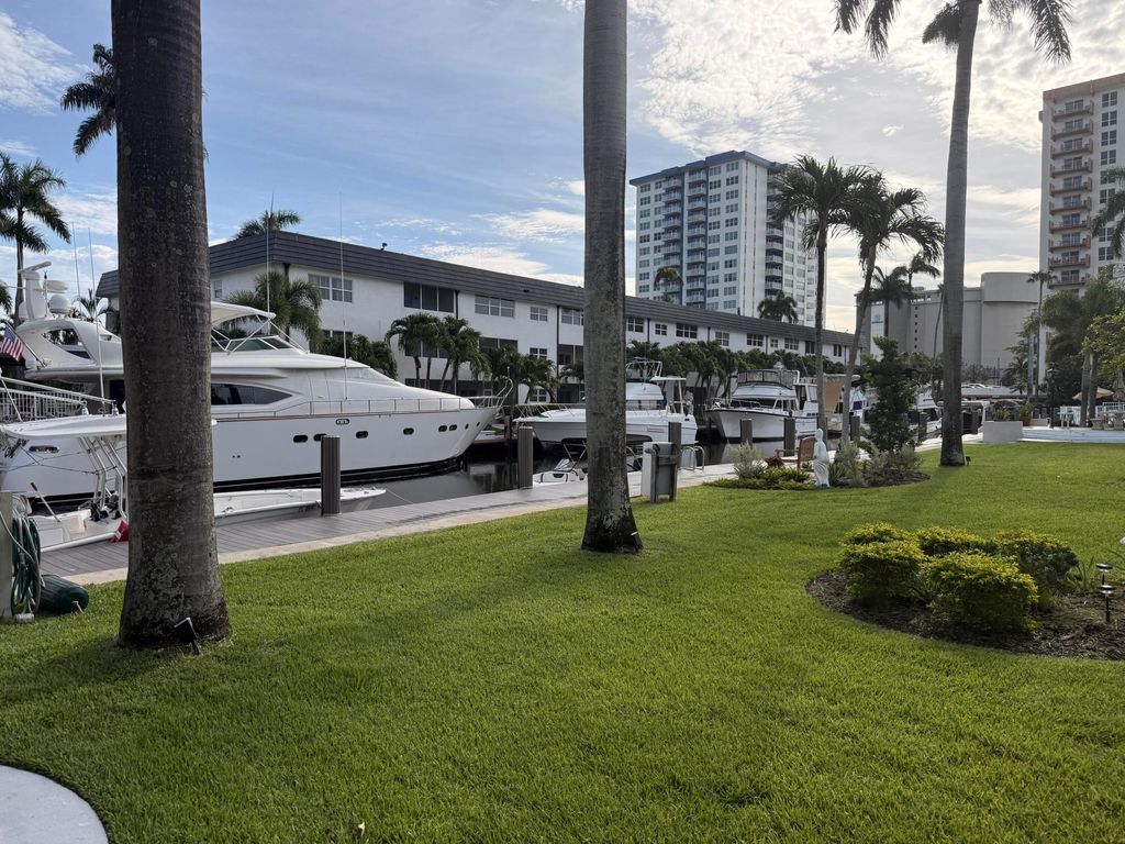 901 N Birch Road 7D, Fort Lauderdale, FL 33304