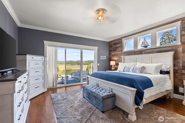 1480 Pacific Avenue, Raymond, WA 98577