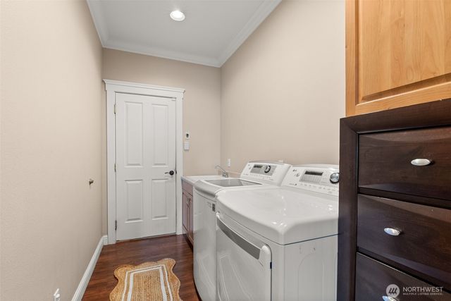 1480 Pacific Avenue, Raymond, WA 98577