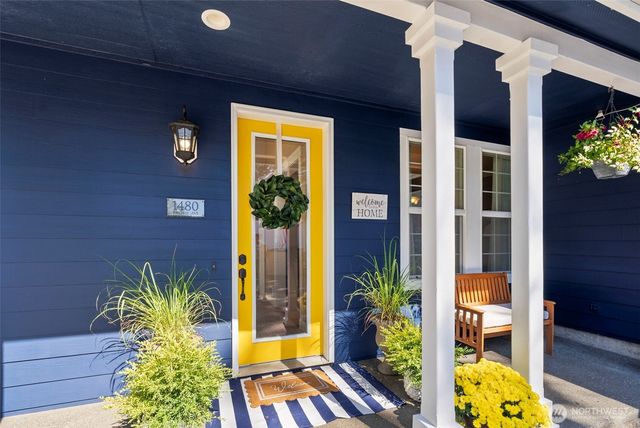 1480 Pacific Avenue, Raymond, WA 98577