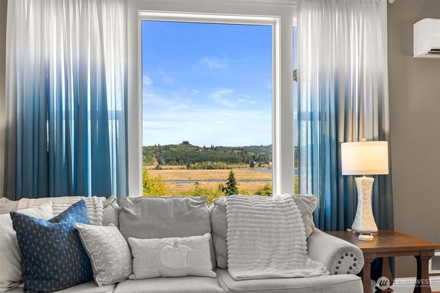 1480 Pacific Avenue, Raymond, WA 98577