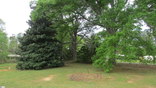 317 Hazel Drive, Clinton, SC 29325