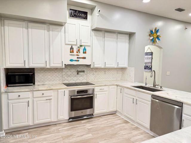 12381 FLYNN Road, Jacksonville, FL 32223