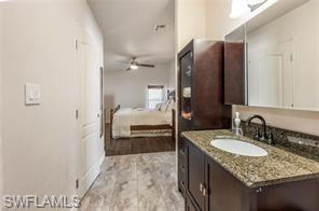 89 Pacific WAY # 89, Naples, FL 34104