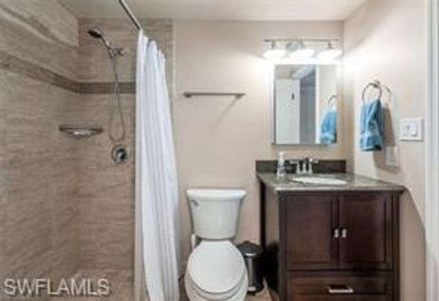 89 Pacific WAY # 89, Naples, FL 34104