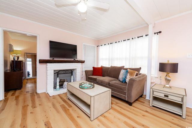 114 N Pinewood Dr. N, Surfside Beach, SC 29575