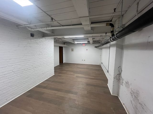 60 Harvard 1A, Brookline, MA 02445