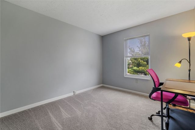 1427 Yorktown Dr, Cecil, PA 15055