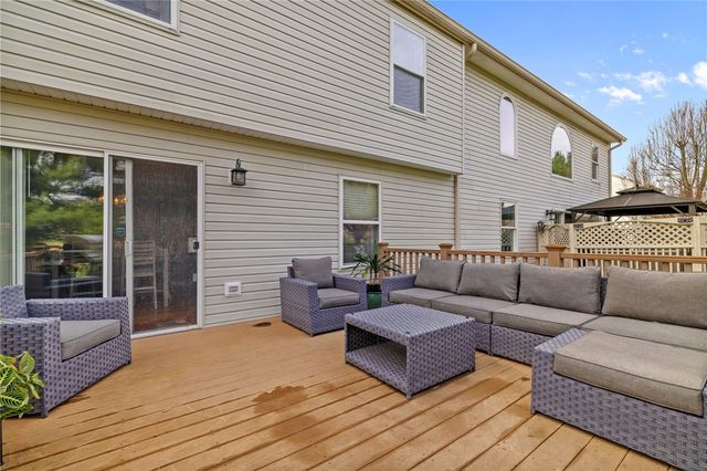 1427 Yorktown Dr, Cecil, PA 15055