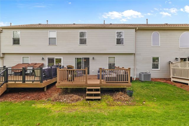 1427 Yorktown Dr, Cecil, PA 15055