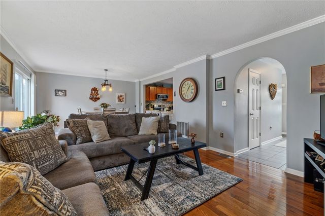 1427 Yorktown Dr, Cecil, PA 15055