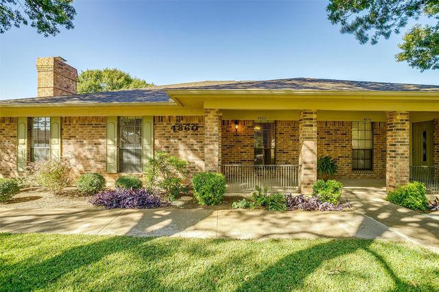 4860 Ledgestone Court, Fort Worth, TX 76132