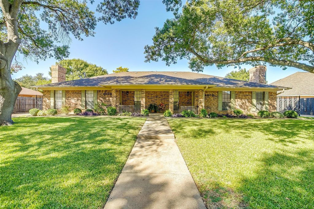 4860 Ledgestone Court, Fort Worth, TX 76132