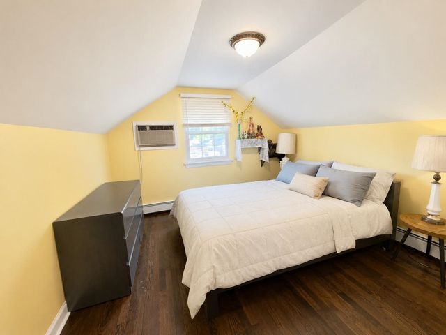 72 FOSTER RD, Tenafly, NJ 07670
