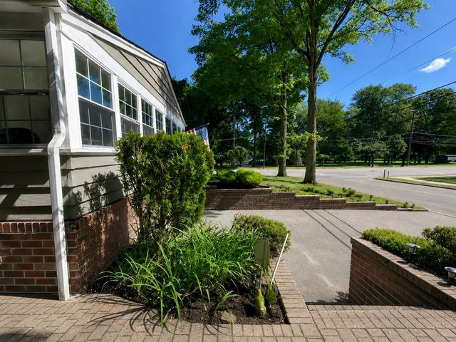 72 FOSTER RD, Tenafly, NJ 07670