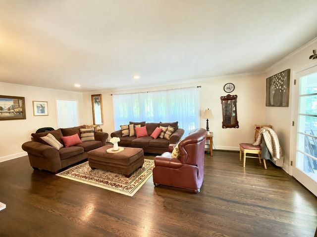 72 FOSTER RD, Tenafly, NJ 07670
