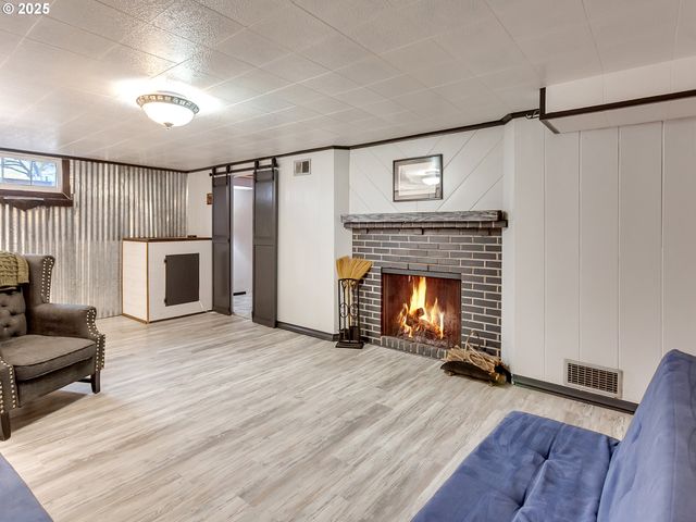 1915 Ne 148TH Ave, Portland, OR 97230