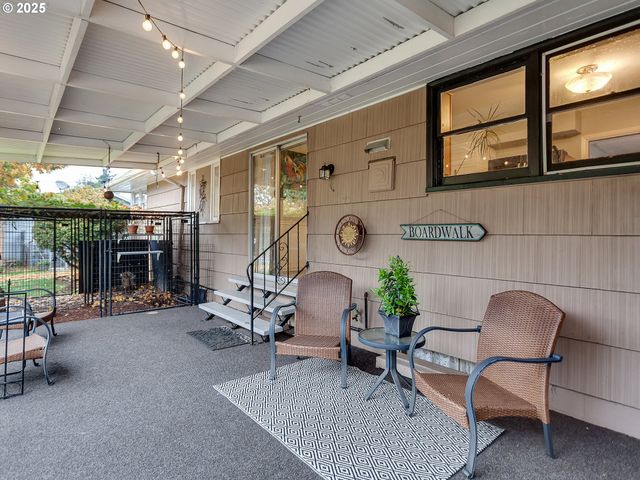 1915 Ne 148TH Ave, Portland, OR 97230