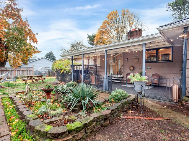 1915 Ne 148TH Ave, Portland, OR 97230