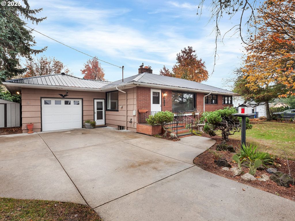 1915 Ne 148TH Ave, Portland, OR 97230