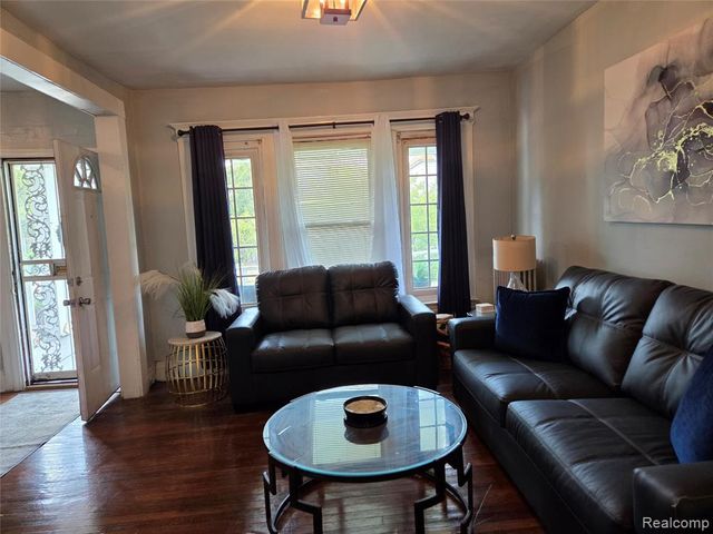 202 Connecticut Street, Highland Park, MI 48203