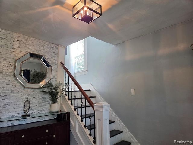 202 Connecticut Street, Highland Park, MI 48203