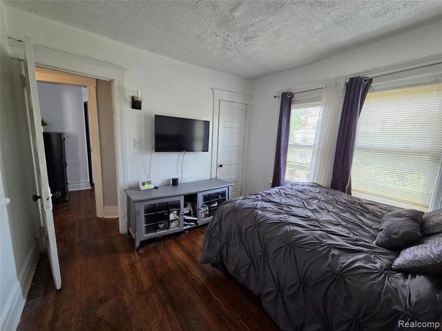 202 Connecticut Street, Highland Park, MI 48203